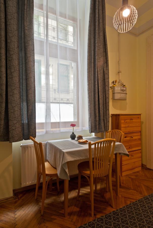 Capital Center Apartments Uelloi ブダペスト エクステリア 写真
